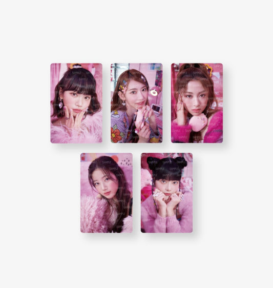 LESSERAFIM Japan 1st Single “FEARLESS” Trading Card Pack